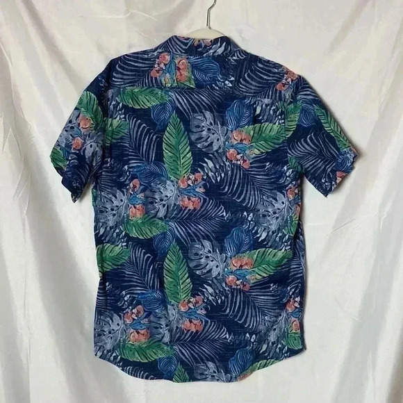 Izod saltwater button up shirt - Picture 5 of 5